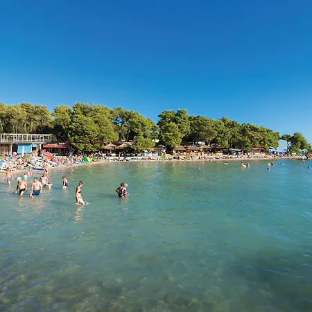 1 Bedroom Beautiful Apartment In Biograd Na Moru *
